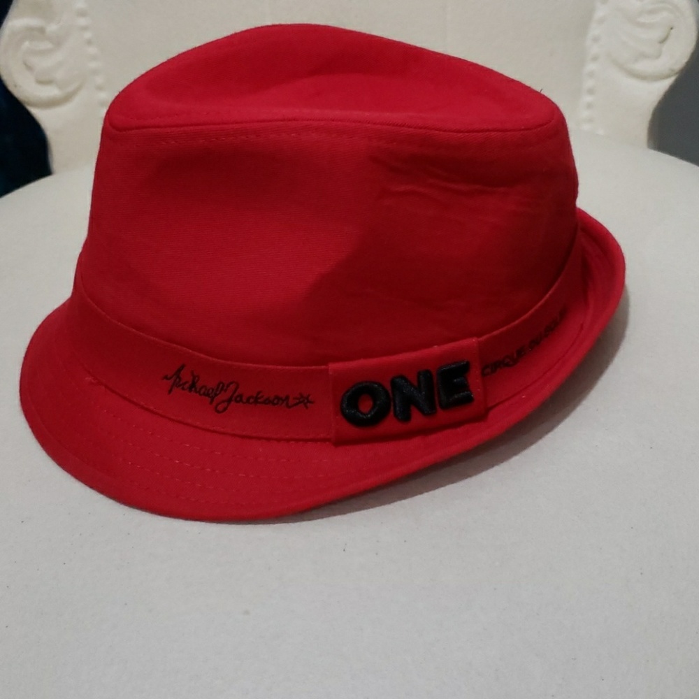 Cirque du Soleil Michael Jackson "ONE" red hat